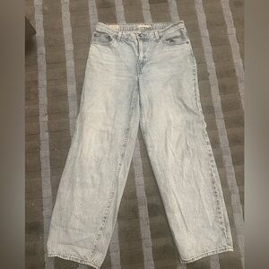 Size 29 Levi’s Baggy dad jeans light wash Women's Jeans